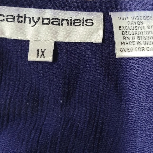 Cathy Daniels 1X 100% Viscose Beaded V Neck Ribbed Blouse Boho Embellished - Picture 8 of 8